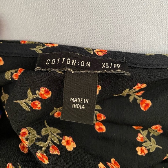 Black floral dress - Picture 6 of 7